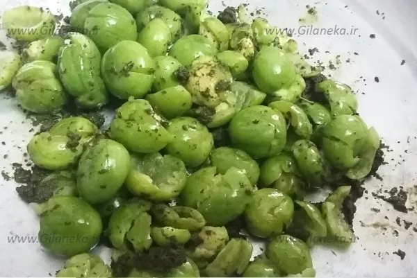 روش تهیه گوجه سبز به روش گیلانی ها